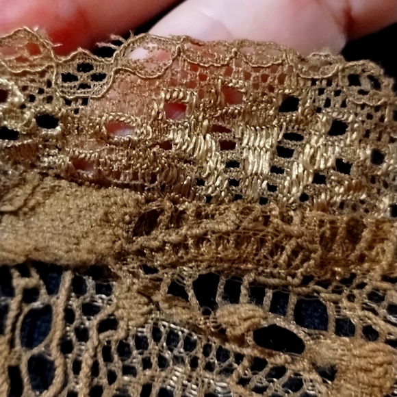 Adiva olive color lace ruffle sheer top Sz XS So so cute! - Picture 8 of 10